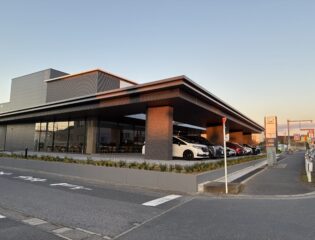 Honda Cars 埼玉中 岩槻店内