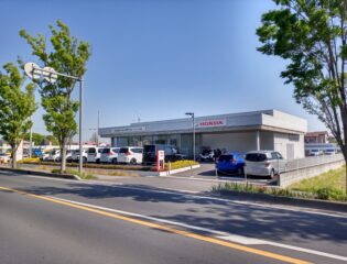 Honda Cars埼玉中 越谷レイクタウン駅東店 サービス工場内